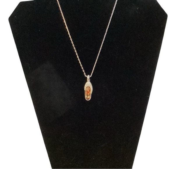 COPY - BorumAmerica Crystal Slipper Necklace - Picture 3 of 13